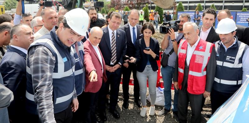 Akgün, Temel Atma Töreninde Ak Partiye Yüklendi..! 