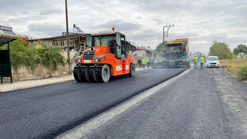 Büyükşehir, Elbistan’da Darende Caddesi’ni Yeniliyor