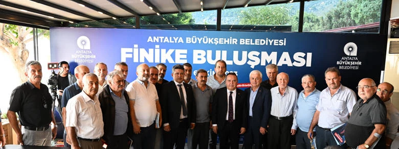 Başkan Böcek Finike’de sorunları dinledi