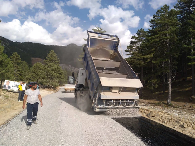 Alanya Bucak Çökele Yaylası yolu asfalta kavuştu