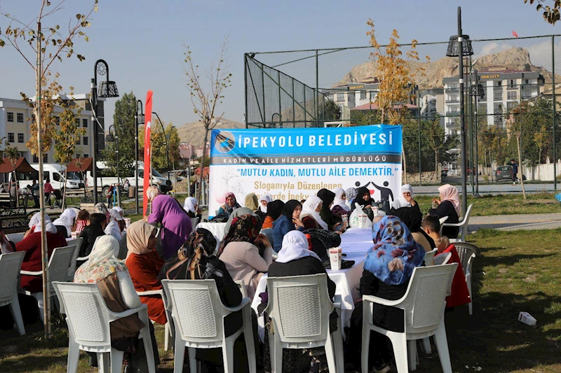 İPEKYOLU BELEDİYESİ’NDEN MUTLU KADINLAR ETKİNLİĞİ