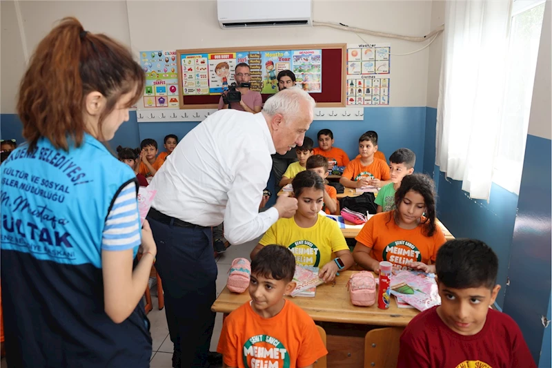 BAŞKAN GÜLTAK’TAN ÖĞRENCİLERE ‘DİYANET ÇOCUK’ DERGİSİ