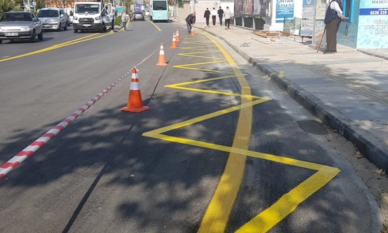 Cemal Ergün Caddesi’nde Yol Çizgi Çalışmaları da Tamamlandı