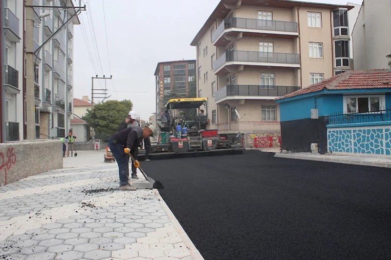 Elhan Yolu Sıcak Asfalt Serimi Başladı