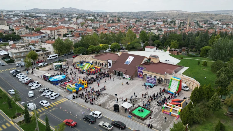 Çocuk Şenliği Renkli Görüntülere Sahne Oldu