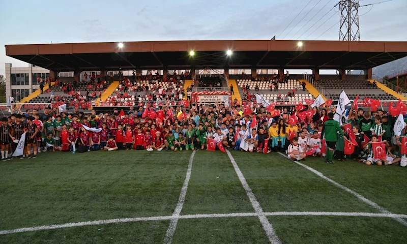 Büyükşehir ve Manisa FK’dan 100. Yıl Futbol Turnuvası