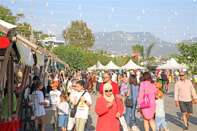 2. ALANYA TROPİKAL MEYVE FESTİVALİ’NDE İKİNCİ GÜN HEYECANI YAŞANDI