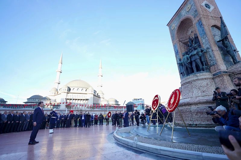 ULU ÖNDER MUSTAFA KEMAL ATATÜRK, TAKSİM’DE ANILDI