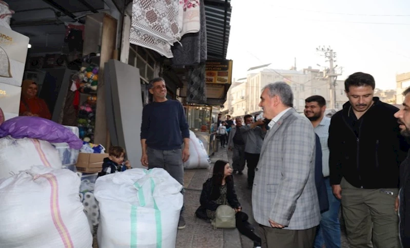 Başkan Beyazgül, Yakubiye Mahallesi’nde Esnafları Ziyaret Etti