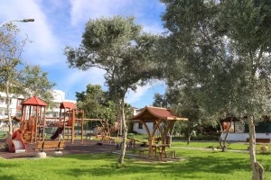 AĞAÇLARA ZARAR VERMEDEN YENİ BİR PARK KAZANDIRILDI