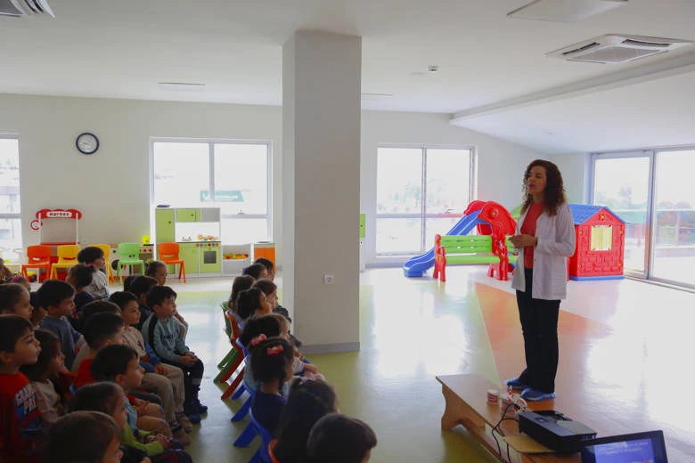 Büyükşehir Belediyesi’nden çocuklara ağız ve diş sağlığı eğitimi