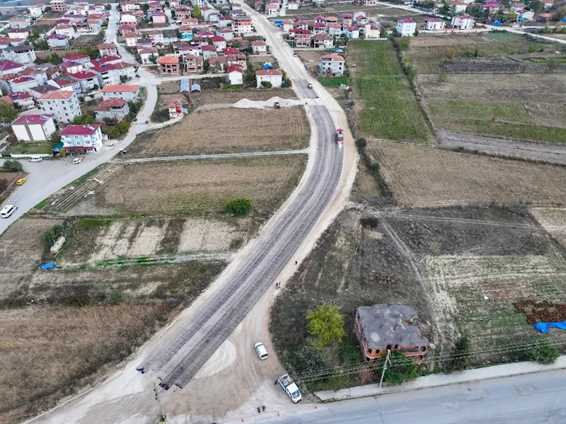 Ziya Gökalp Mahallesi Erek Caddemizin yollarını daha konforlu hale getiriyoruz.