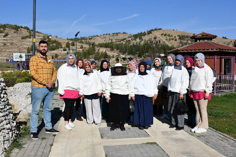 Ekolojik Köy’de Arıcılık Eğitimi