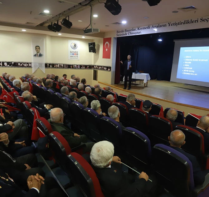 ‘ATATÜRK VE CUMHURİYET’ PANELİ KARTAL’DA YAPILDI