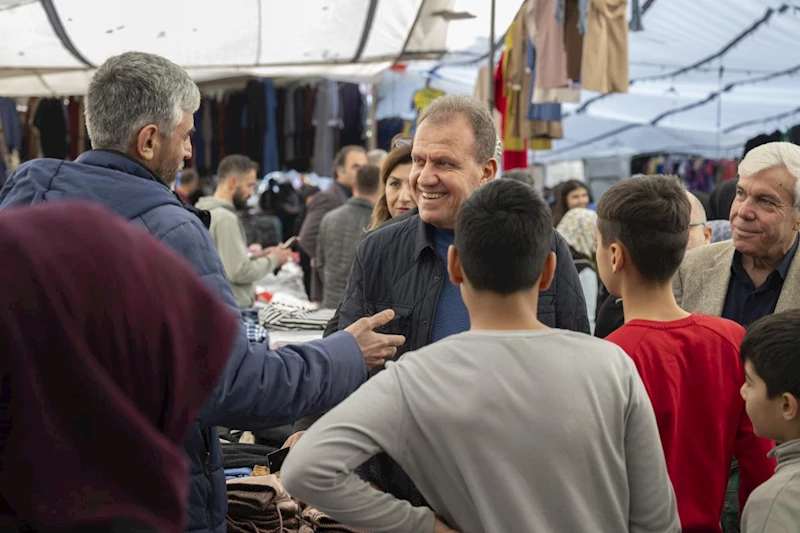 Kurdali Pazarında Başkan Seçer’e Yoğun İlgi