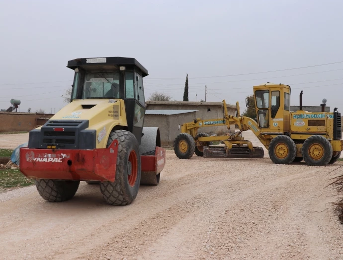 BAŞKAN CANPOLAT İLE KIRSAL MAHALLELERDE ÜSTYAPI ÇALIŞMASI