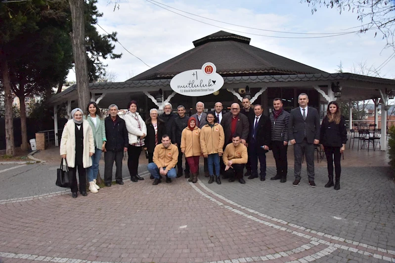 MAHALLE MUHTARLARI BELEDİYEYE AİT TESİSLERİ GEZEREK, BAŞKAN SUBAŞI’YLA BİR ARAYA GELDİ