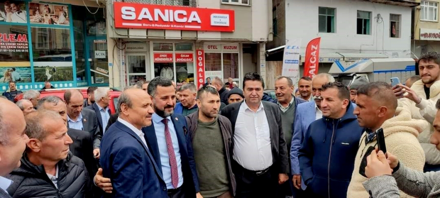 Şehit Liderin Emanetine Sevgi Seli…