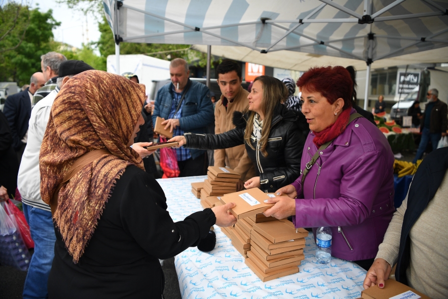 Beylikdüzü Belediyesi Anneleri Unutmadı 