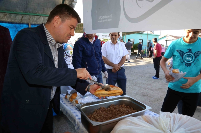 BELEDİYE EKİPLERİ KURBAN BAYRAMI İÇİN TEDBİRLER ALDI