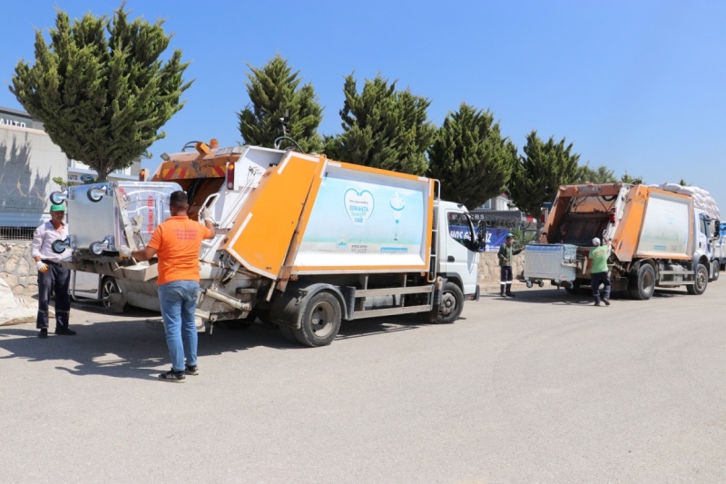 TOROSLAR’IN KURBAN SATIŞ VE KESİM ALANLARINDA HİJYEN VE TEMİZLİK ÖN PLANDA