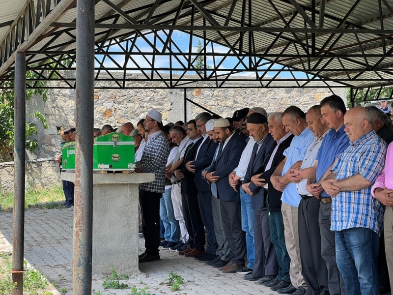 Belediye Başkanımız Serkan Koyuncu Cenaze Törenine Katıldı