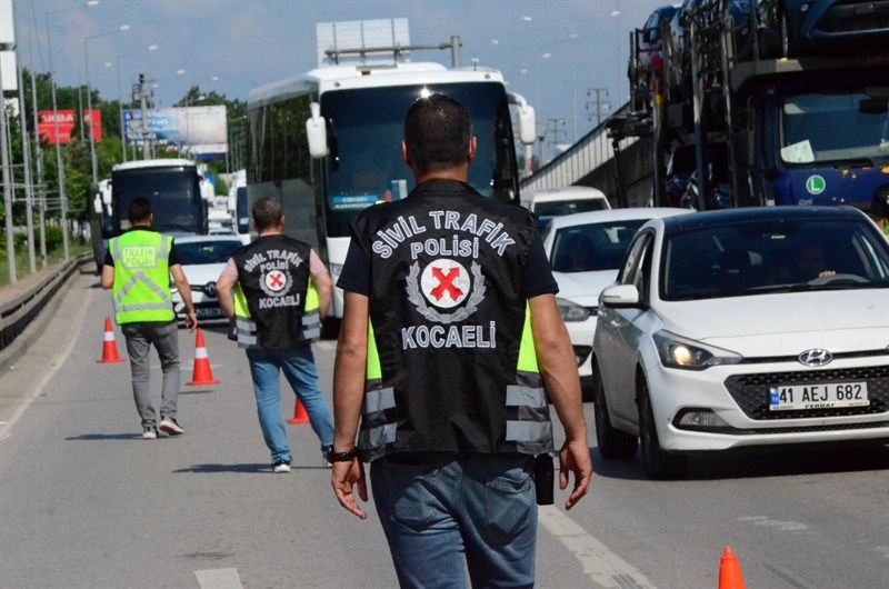 Aşırı Hız Trafik Kazalarına Yol Açan İlk Neden