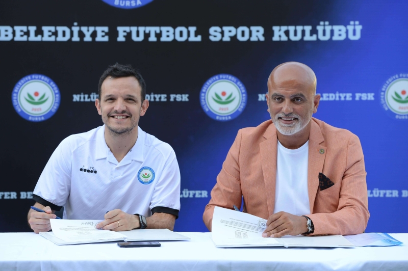 Nilüfer Belediye Futbol SK Batalla ile 3 yıllık sözleşme imzaladı