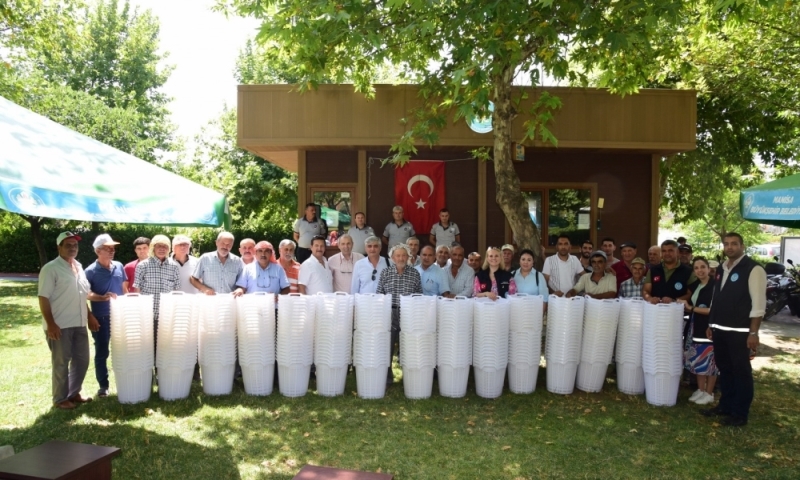 Büyükşehir’in Sepet Dağıtımları Sürüyor