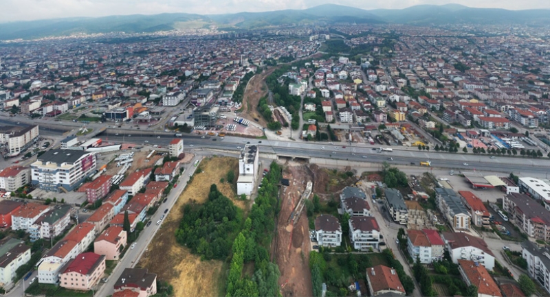 Kaşkaldere Kavşağı’nda köprü kazıkları çakılıyor