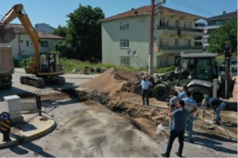 İSMETPAŞA MAHALLESİ ALTYAPISI HIZLA DEĞİŞİYOR