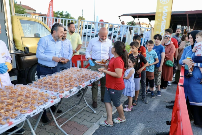 BAŞKAN ÇOLAKBAYRAKDAR; “ÇOCUKLARIMIZIN YÜZLERİNİ GÜLÜMSETMEK İÇİN ÇALIŞIYORUZ”