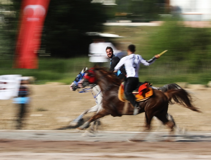 CİRİT TAKIMLARI BU KEZ DEDE KORKUT ŞÖLENLERİ İÇİN AT BİNDİ