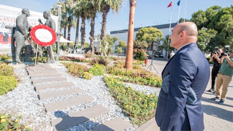 Başkan Soyer’den Ata’ya ve İnönü’ye saygı çelengi