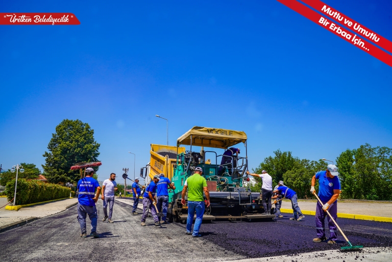 Caddelerimizi, Sokaklarımızı Modern Bir Görünüme Kavuşturmak İçin Ekiplerimiz Titizlikle Çalışıyor.