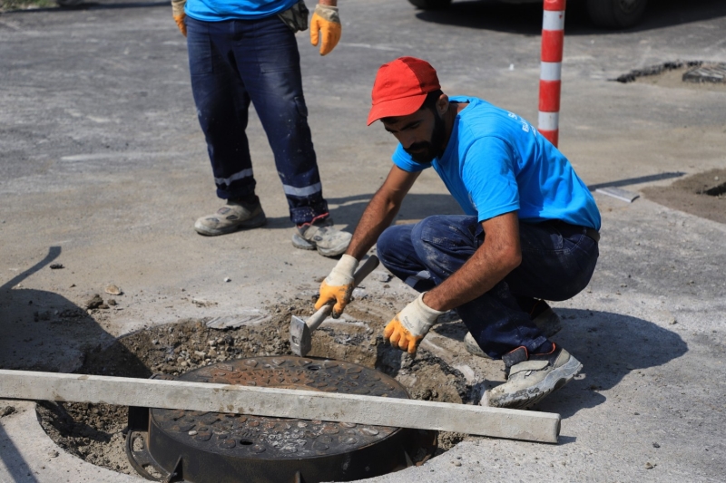 Güvenli ulaşım ve temiz altyapı hatları için 7 bin kapağa müdahale ediliyor