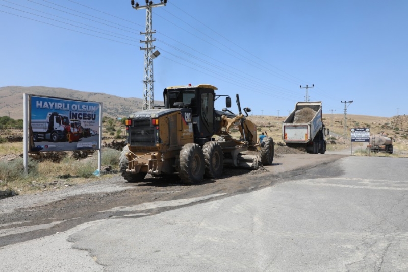 Belediyemiz Fen İşleri Ekipleri, Fırınönü mahallesi Aksu Bağları (Eski Tekke Dağı, Sığır yolu) olarak bilinen mevkiide çalışmalara başlamıştır.