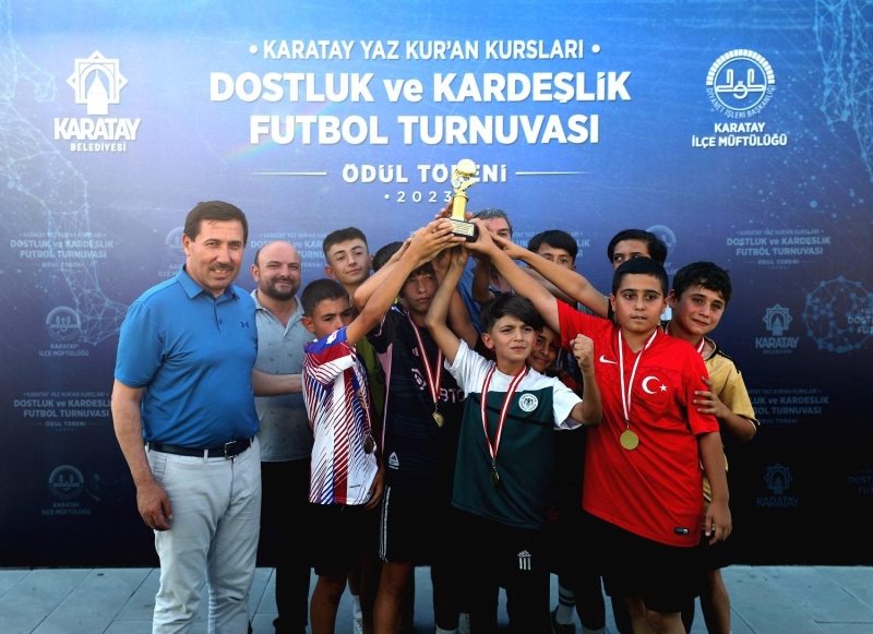 KARATAY YAZ KURAN KURSLARI ARASI DOSTLUK VE KARDEŞLİK FUTBOL TURNUVASI SONA ERDİ