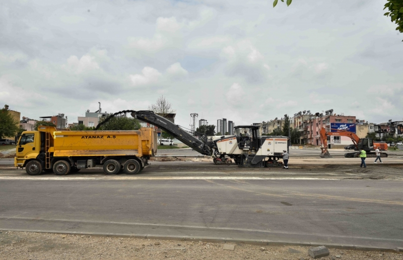 Zeydan Karalar Çalışıyor, Adana’nın Sorunları Çözülüyor