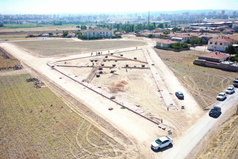 BAŞKAN ÇOLAKBAYRAKDAR; “YETER Kİ 1 METREKARE ALANIN MÜLKİYETİ KAMUYA AİT OLSUN HIZLICA PARK YAPIYORUZ”