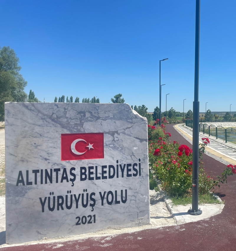 Biz Çalışıyoruz Altıntaş GüzelleşiyorYürüyüş Yolu...