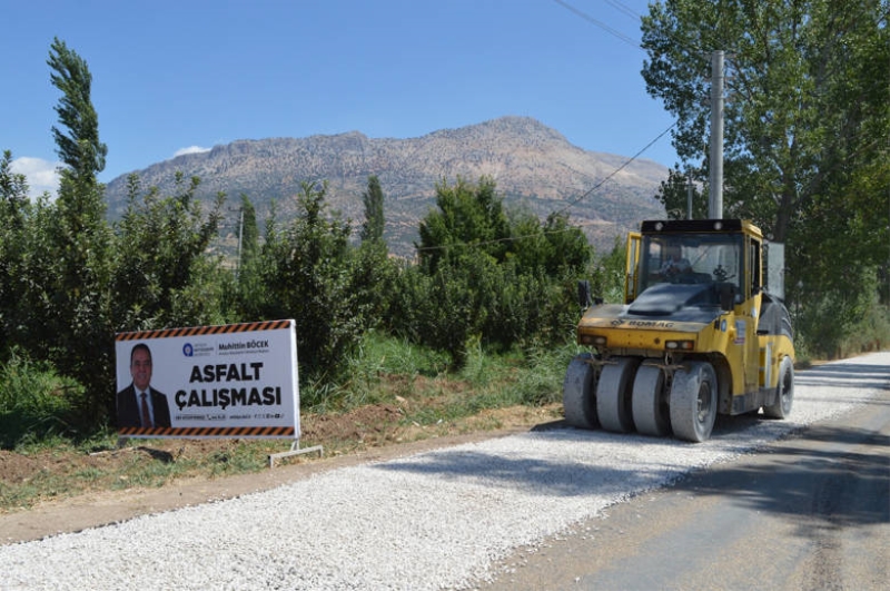 Salur Mahallesi yenilenen yollarla  güvenli ve konforlu ulaşıma kavuşuyor