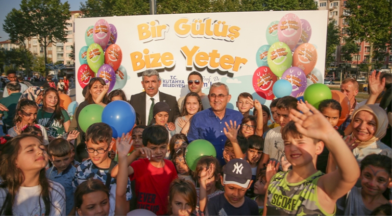 “BİR GÜLÜŞ BİZE YETER” BÜYÜK BİR COŞKUYLA BAŞLADI