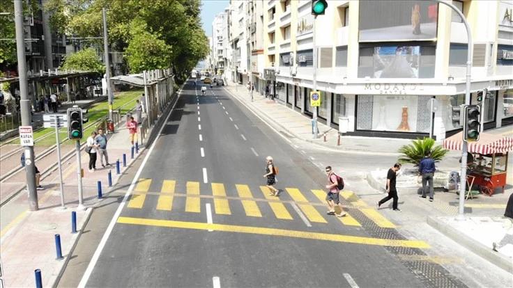 İzmir trafiğine güvenli dokunuş