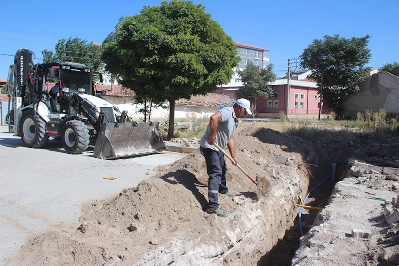 Elhan Yolunda Su ve Kanal Hattı Çalışmaları