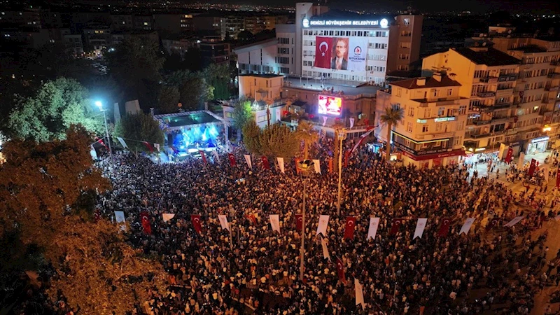 Zafer Bayramı coşkusu Büyükşehir ile yaşandı