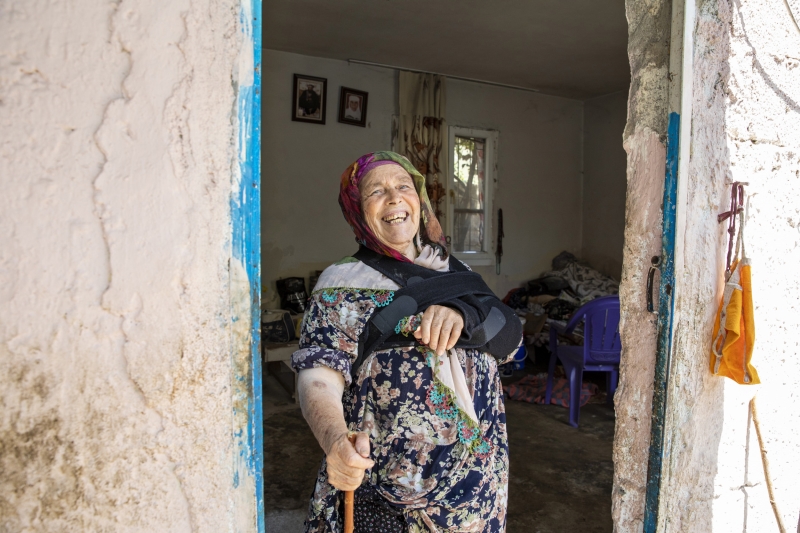 Büyükşehir Ekipleri Bu Kez Hanım Teyze’ye Derman Oldu