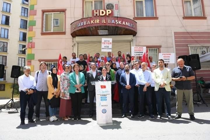 Diyarbakır Anneleri terörle mücadelede 5. yılında