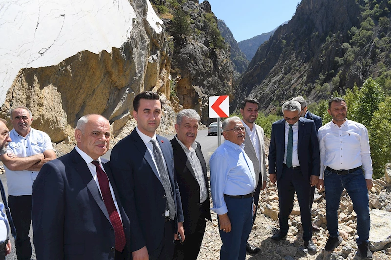 Başkan Büyükkılıç, Kapuzbaşı Şelaleleri Yolunda Sıcak Asfalt Çalışmalarını İnceledi