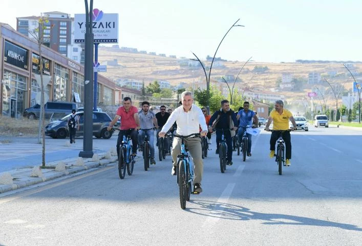 “Sağlıklı Bir Hayat İçin Mutlaka Spor Yapalım”